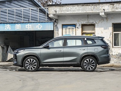 7-местный кроссовер Chery с расходом 1,3 л/100 км, запасом хода до 1200 км и 306 л.с.&nbsp; &mdash; всего 15 тыс. долларов. Стартовали предпродажи Chery Fulwin T9